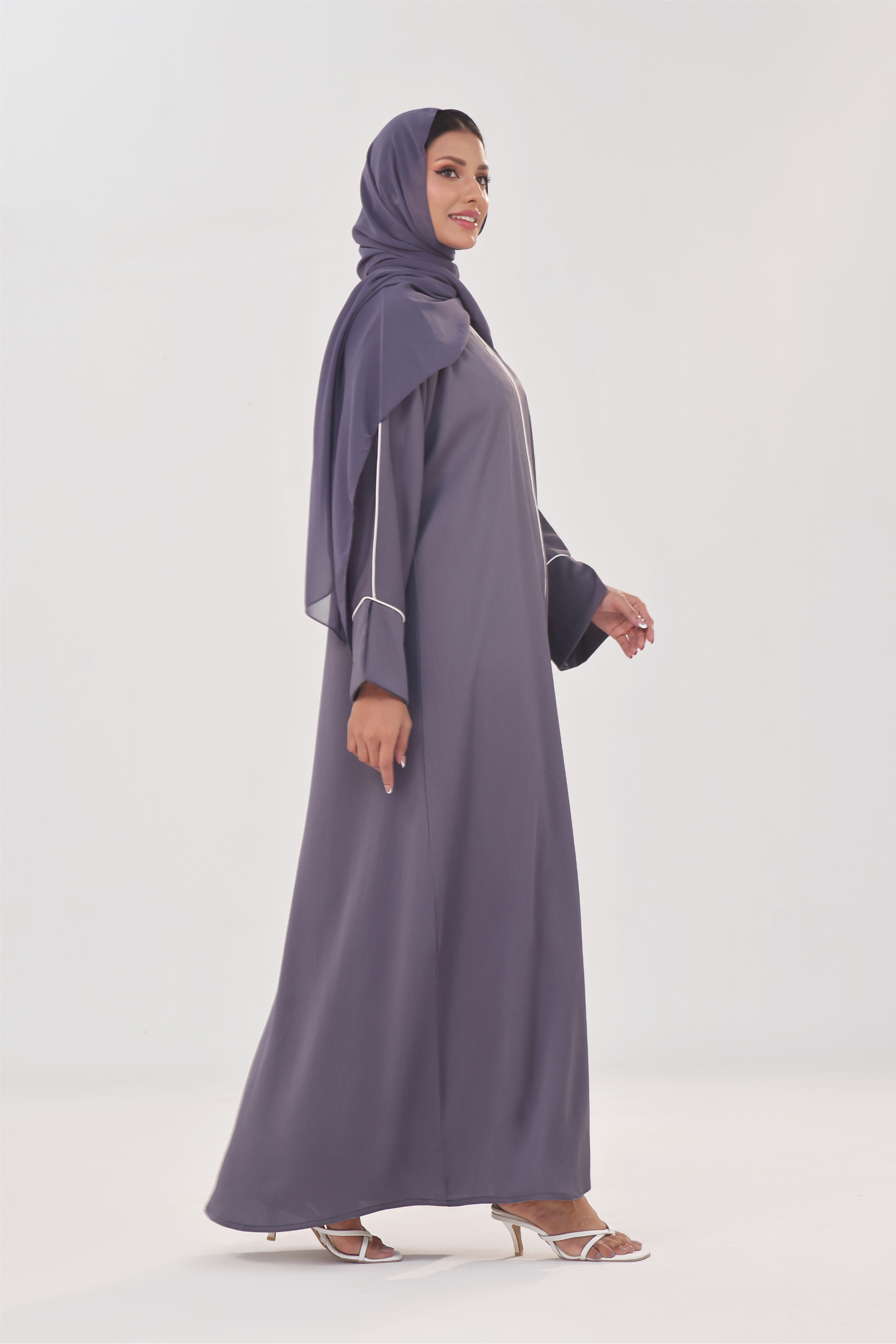 Everyday Staple Slit-sleeved Abaya - Steel Grey