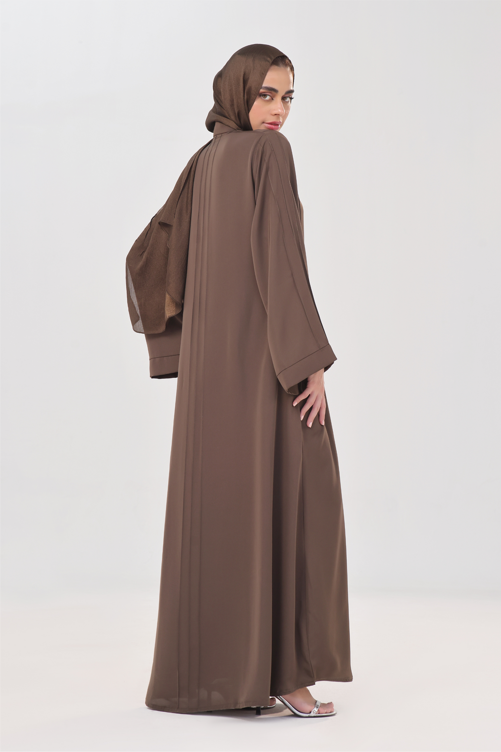 Ultimate Basic Abaya - Truffle Brown