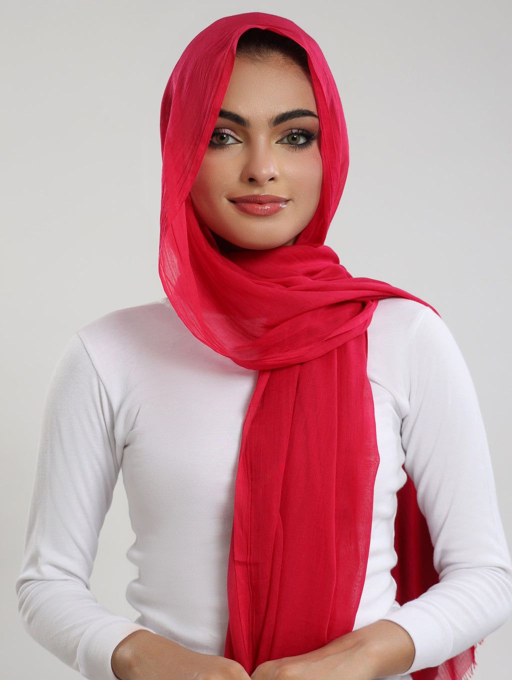 Airy Bamboo Lawn Hijab - Fuchsia Pink