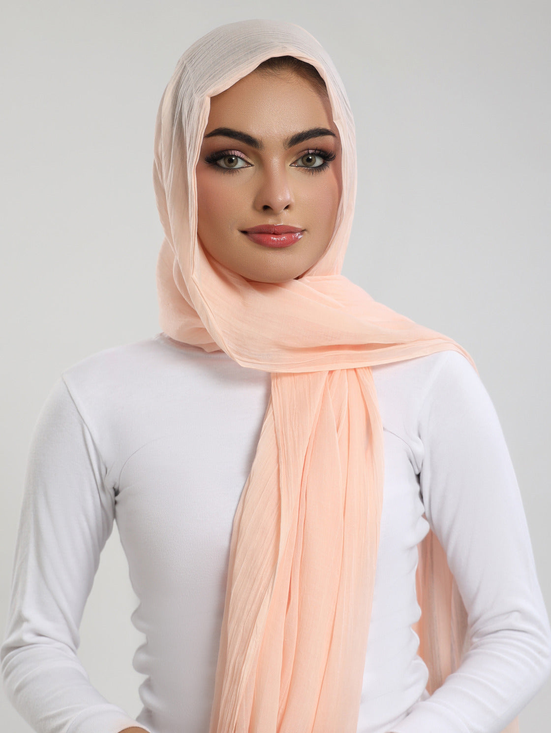 Airy Bamboo Lawn Hijab - Peach Glow