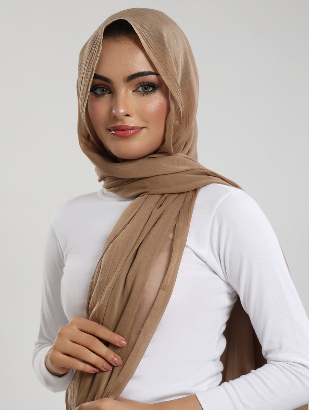 Airy Bamboo Lawn Hijab - Walnut Brown