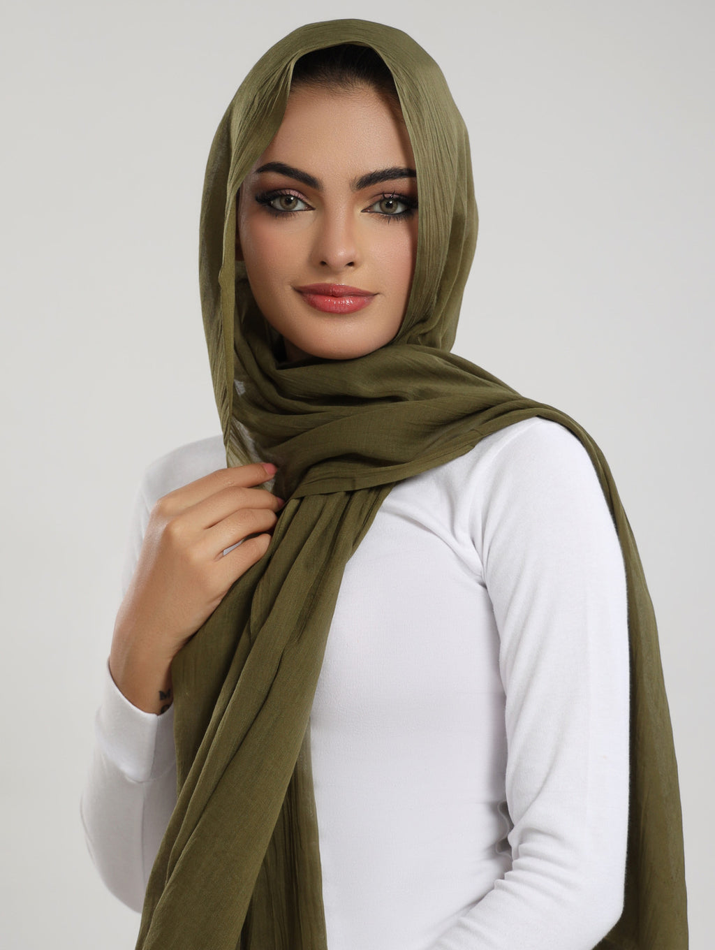 Airy Bamboo Lawn Hijab - Olive