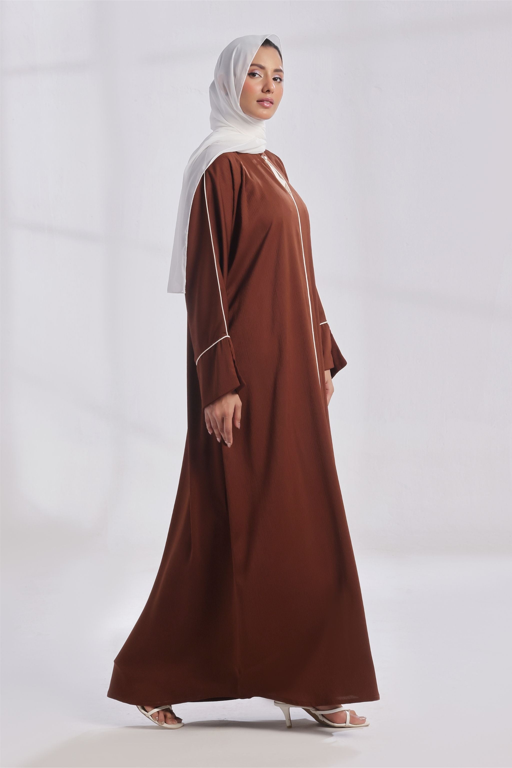 Everyday Staple Slit-sleeved Abaya - Cocoa Brown