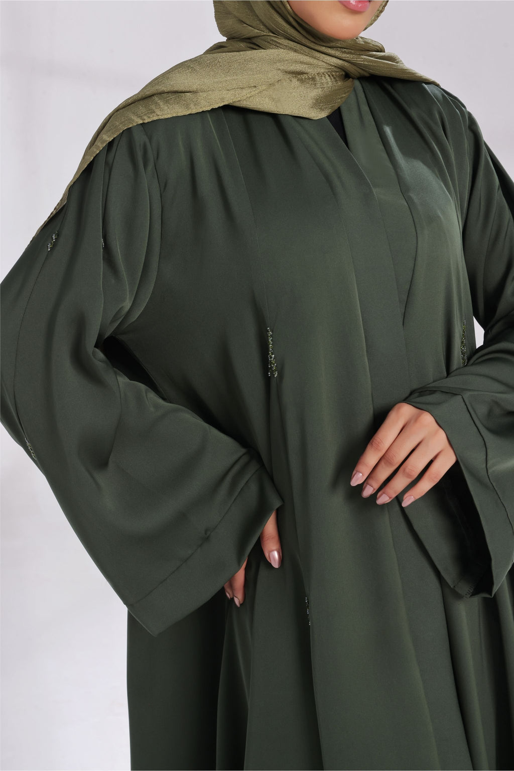 Verdant Flowy Cut Abaya