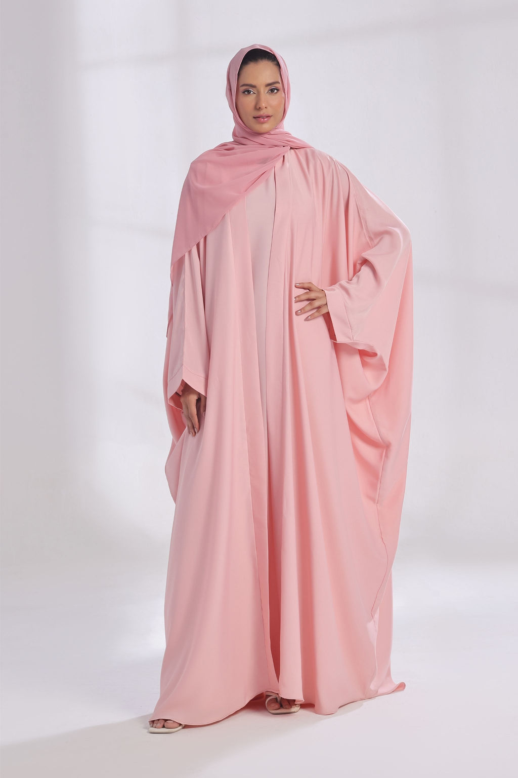 Luxe Layer Farasha Cut Abaya - Soft Peach