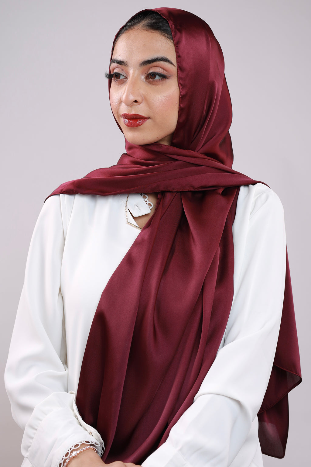 Silk Magnificence - Burgundy
