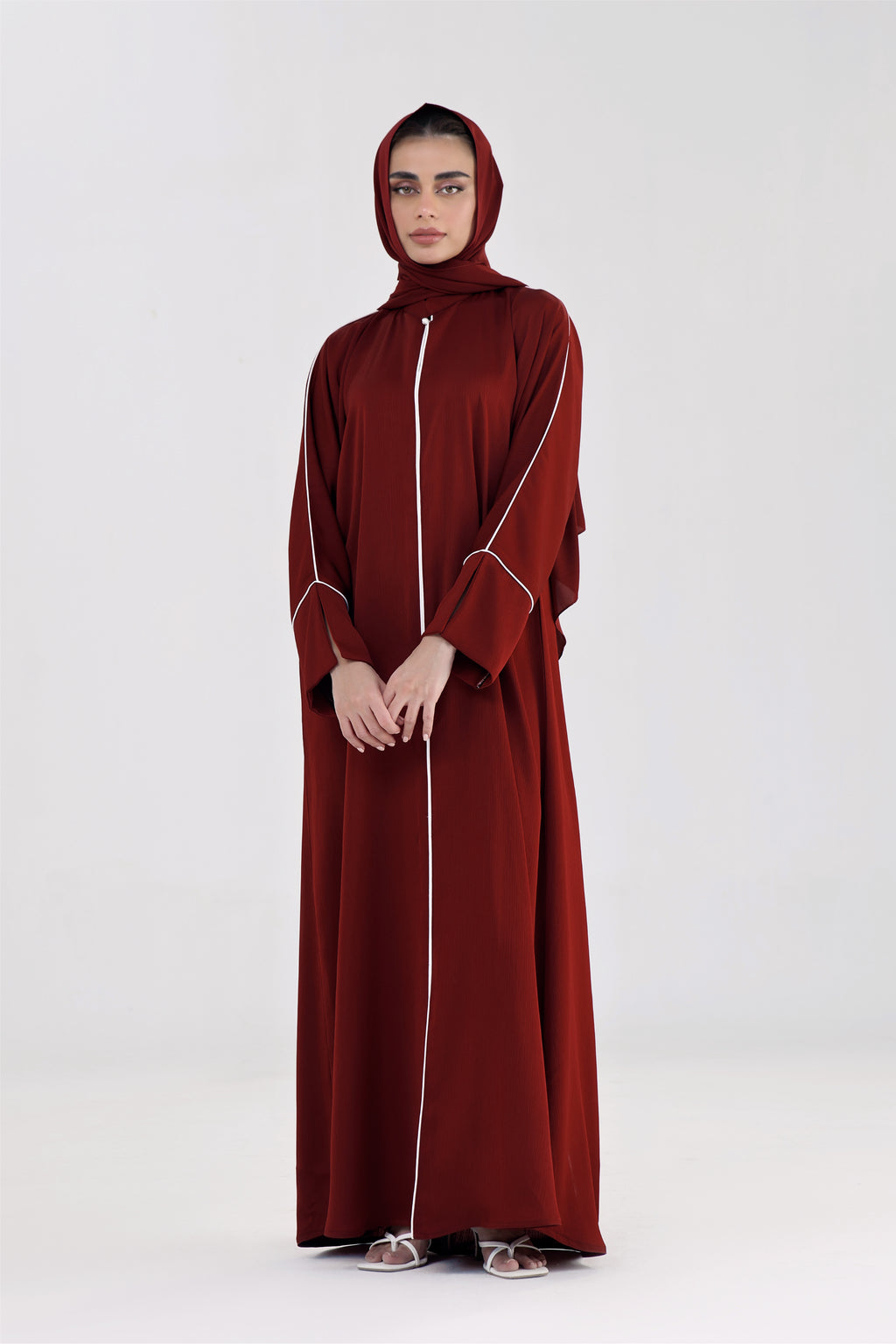 Everyday Staple Slit-sleeved Abaya - Maroon