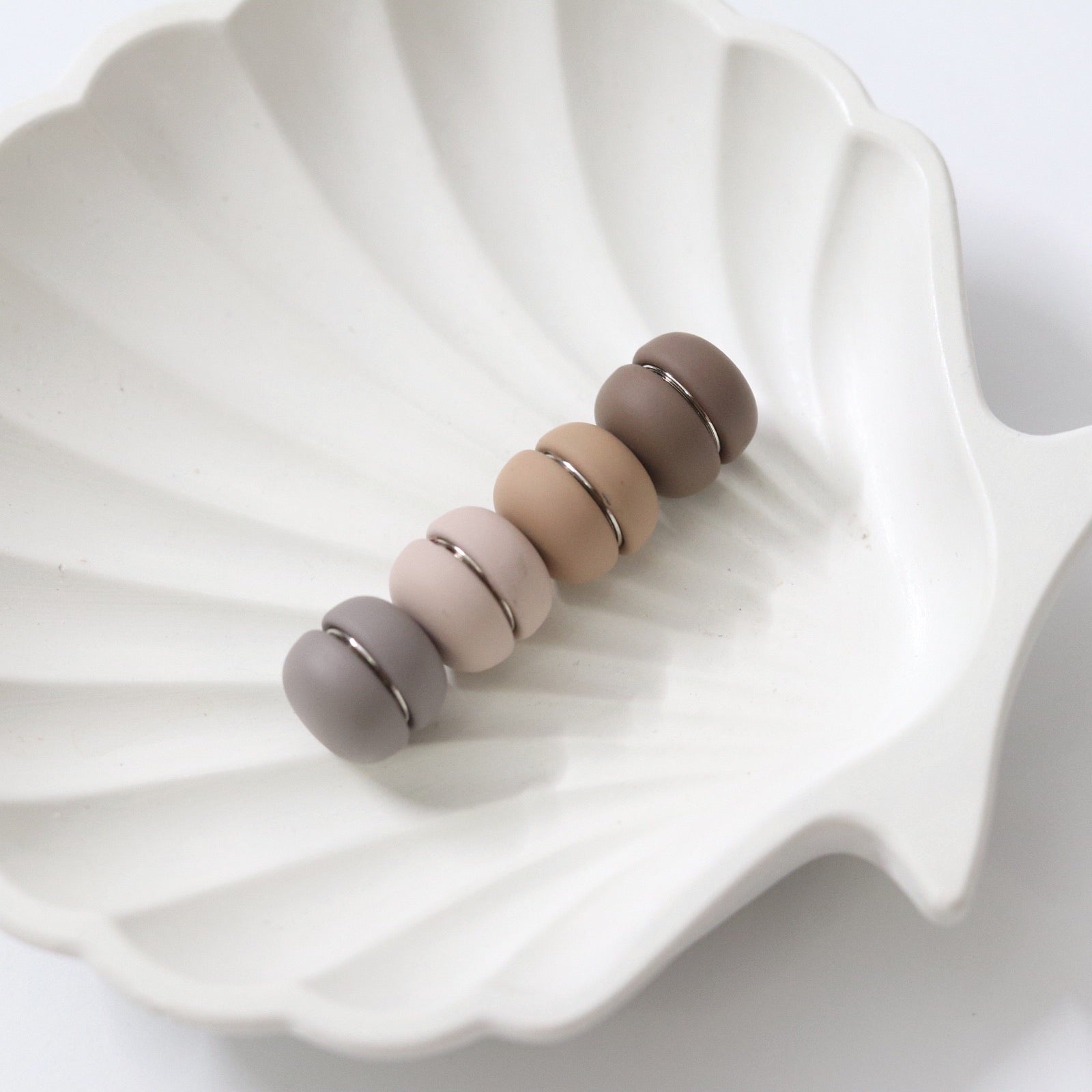Round Neutral Magnet Pins- Set Of 2